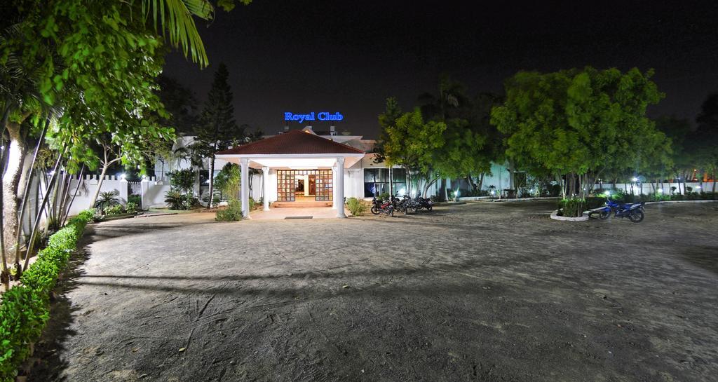 Hotel Royal Club Chennai Exterior foto